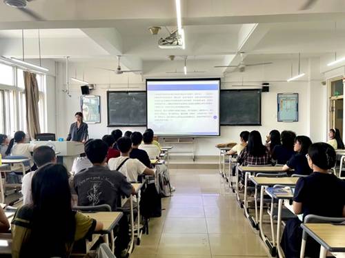 https://www.sdupsl.edu.cn/__local/1/B3/5D/EEBD57F7DF3F4909B9A94AA98DF_42A882FF_11C10.jpg